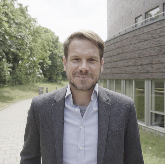 Portrait of Prof. Dr. Christoph Ihl